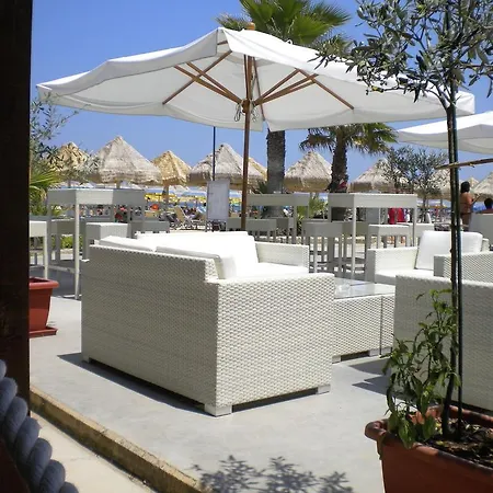 Casa Cesare Dieci Villa *