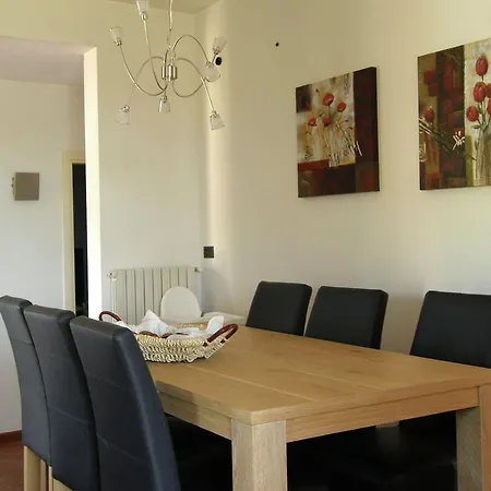 Casa Cesare Dieci فيلة